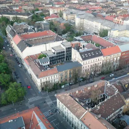 In 5 Budapest